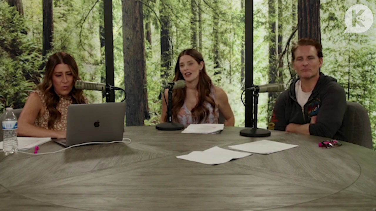 Ashley-Greene-dot-nl_TheTwilightEffect-PeterFacinelliLivestreamQA0375.jpg