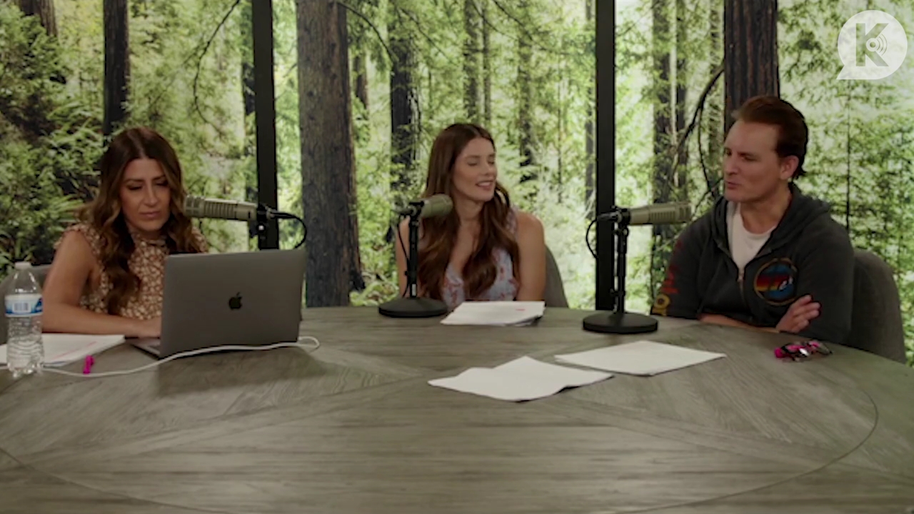 Ashley-Greene-dot-nl_TheTwilightEffect-PeterFacinelliLivestreamQA0394.jpg