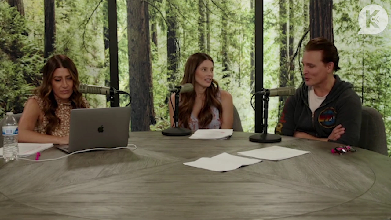 Ashley-Greene-dot-nl_TheTwilightEffect-PeterFacinelliLivestreamQA0396.jpg