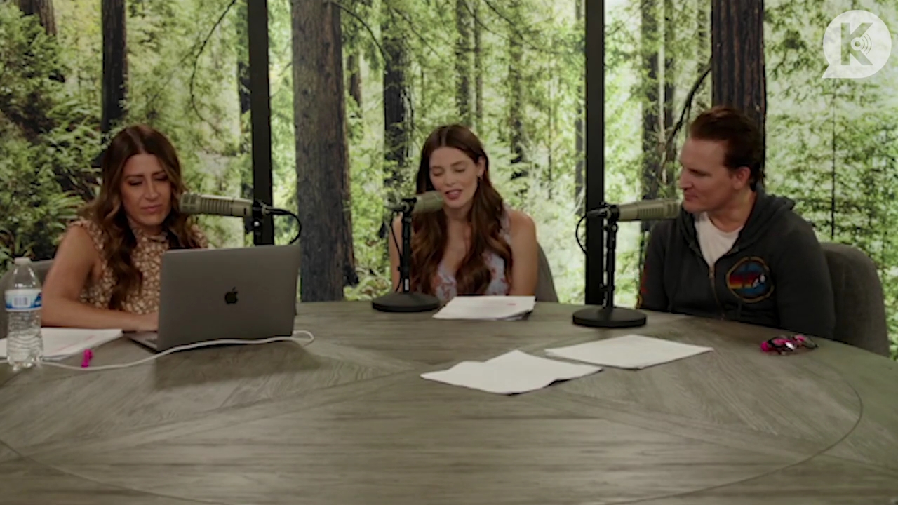 Ashley-Greene-dot-nl_TheTwilightEffect-PeterFacinelliLivestreamQA0410.jpg