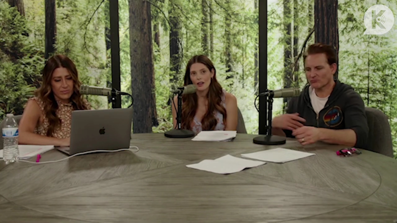 Ashley-Greene-dot-nl_TheTwilightEffect-PeterFacinelliLivestreamQA0415.jpg