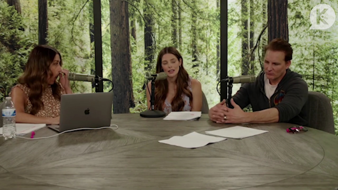 Ashley-Greene-dot-nl_TheTwilightEffect-PeterFacinelliLivestreamQA0416.jpg