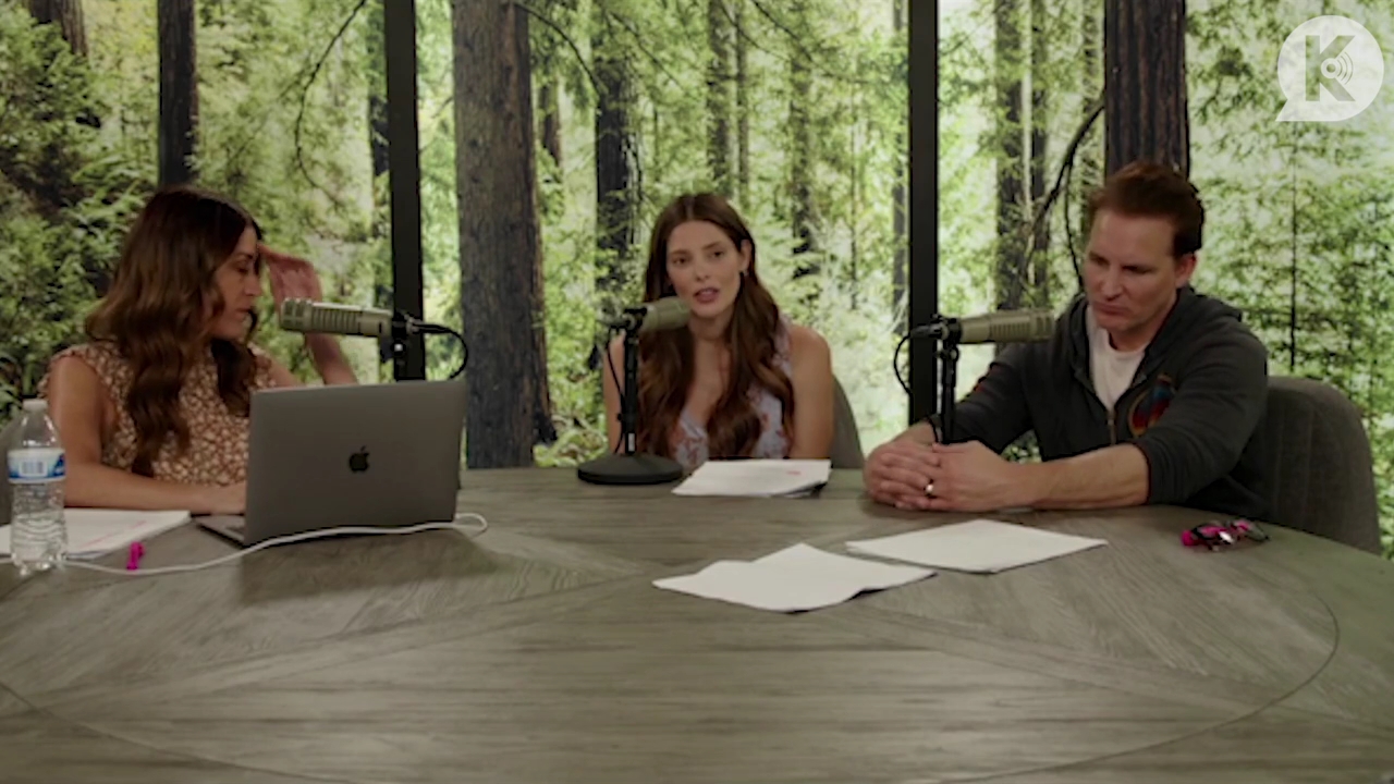 Ashley-Greene-dot-nl_TheTwilightEffect-PeterFacinelliLivestreamQA0417.jpg