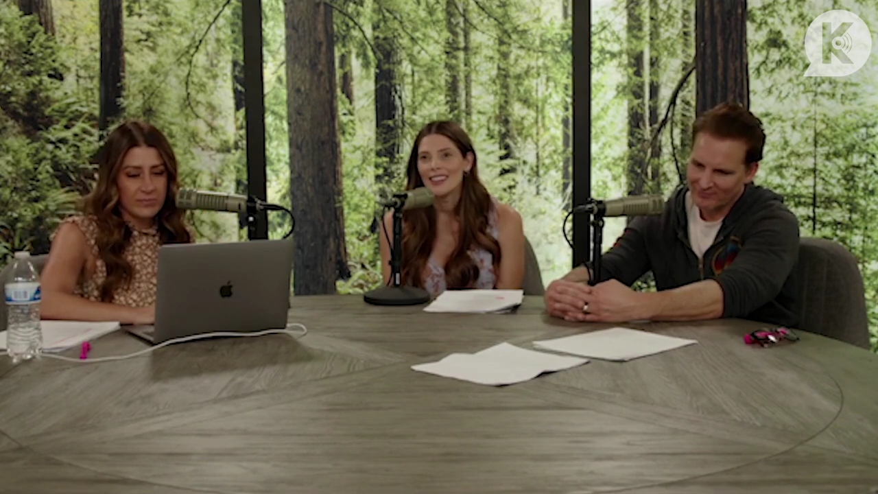 Ashley-Greene-dot-nl_TheTwilightEffect-PeterFacinelliLivestreamQA0419.jpg