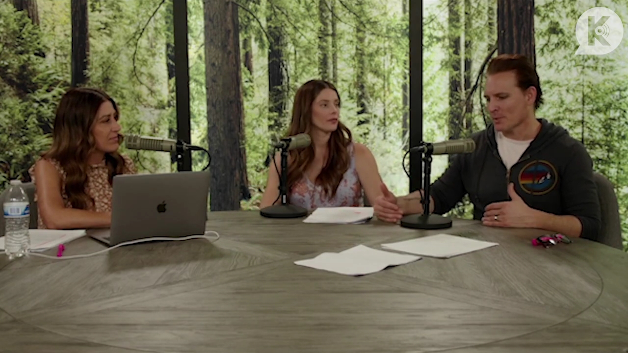 Ashley-Greene-dot-nl_TheTwilightEffect-PeterFacinelliLivestreamQA0506.jpg
