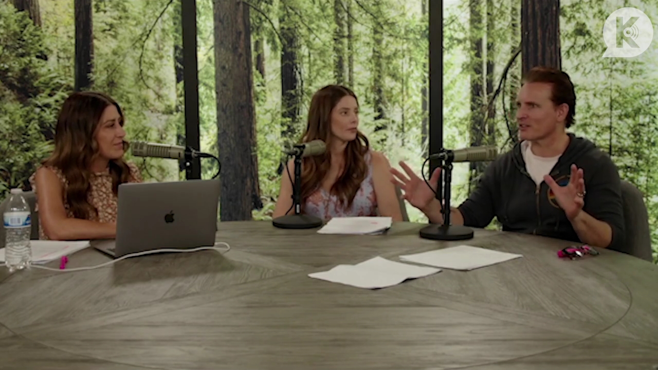 Ashley-Greene-dot-nl_TheTwilightEffect-PeterFacinelliLivestreamQA0511.jpg