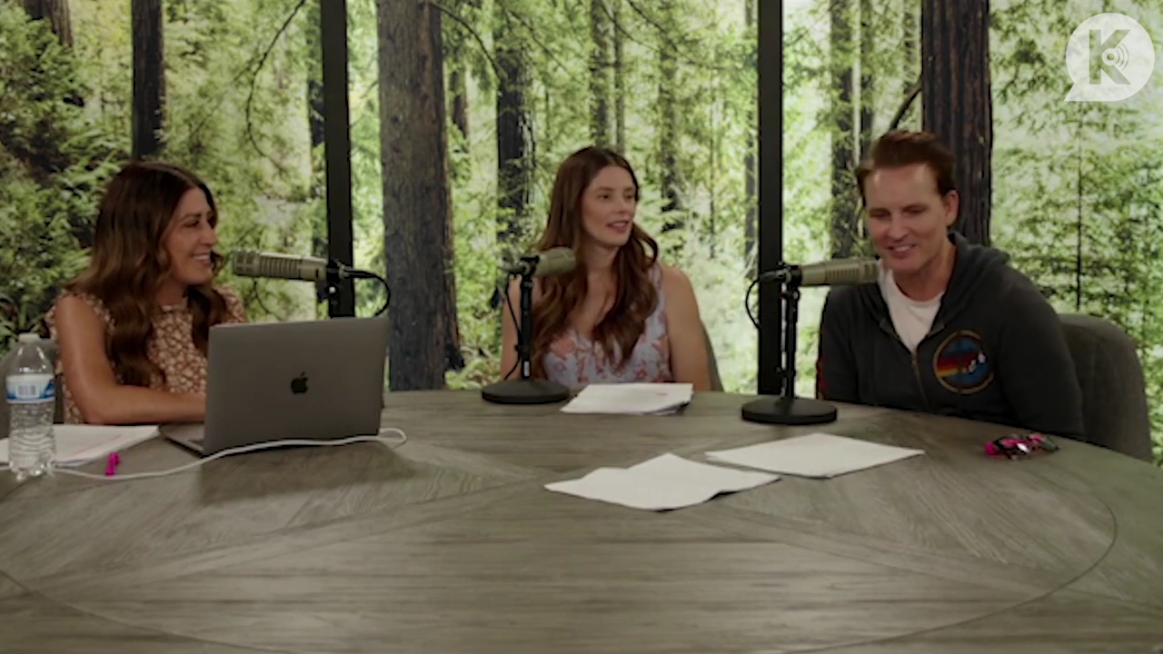 Ashley-Greene-dot-nl_TheTwilightEffect-PeterFacinelliLivestreamQA0521.jpg