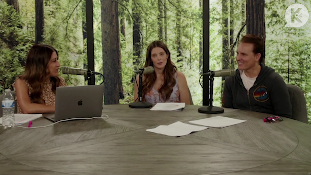 Ashley-Greene-dot-nl_TheTwilightEffect-PeterFacinelliLivestreamQA0525.jpg