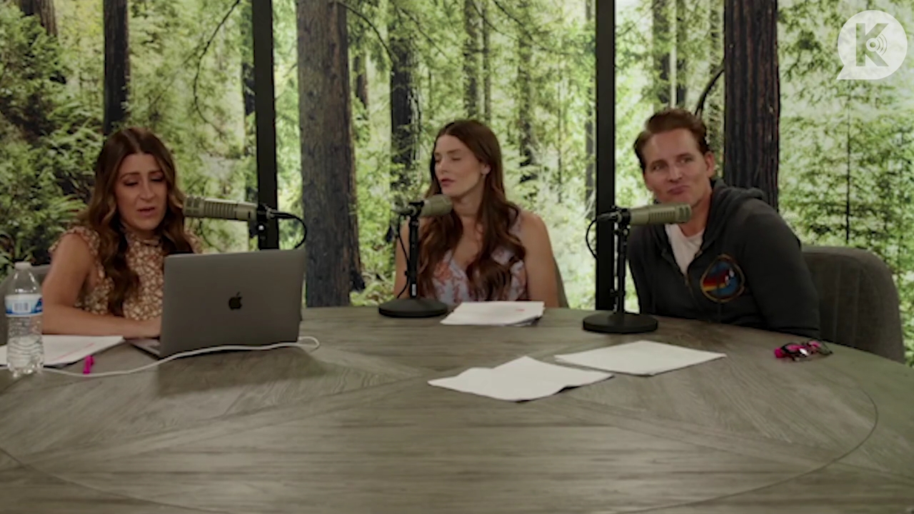 Ashley-Greene-dot-nl_TheTwilightEffect-PeterFacinelliLivestreamQA0606.jpg Ashley-Greene-dot-nl_TheTwilightEffect-PeterFacinelliLivestreamQA0606.jpg