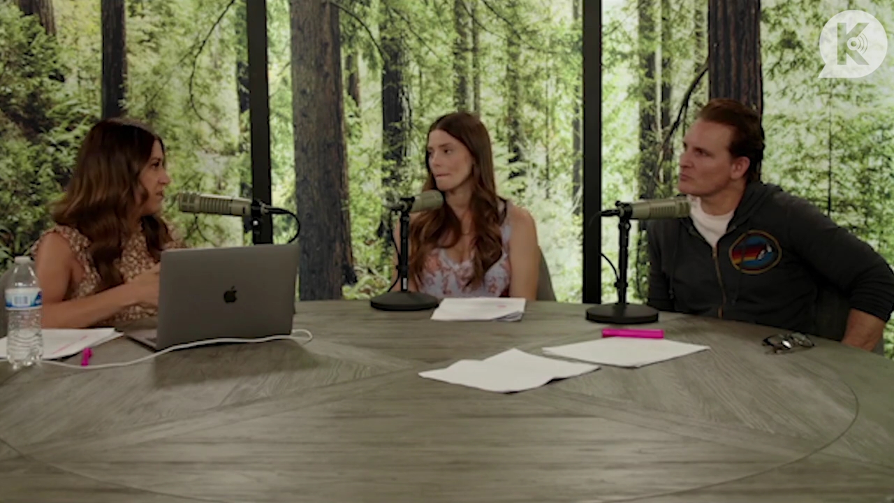 Ashley-Greene-dot-nl_TheTwilightEffect-PeterFacinelliLivestreamQA1200.jpg
