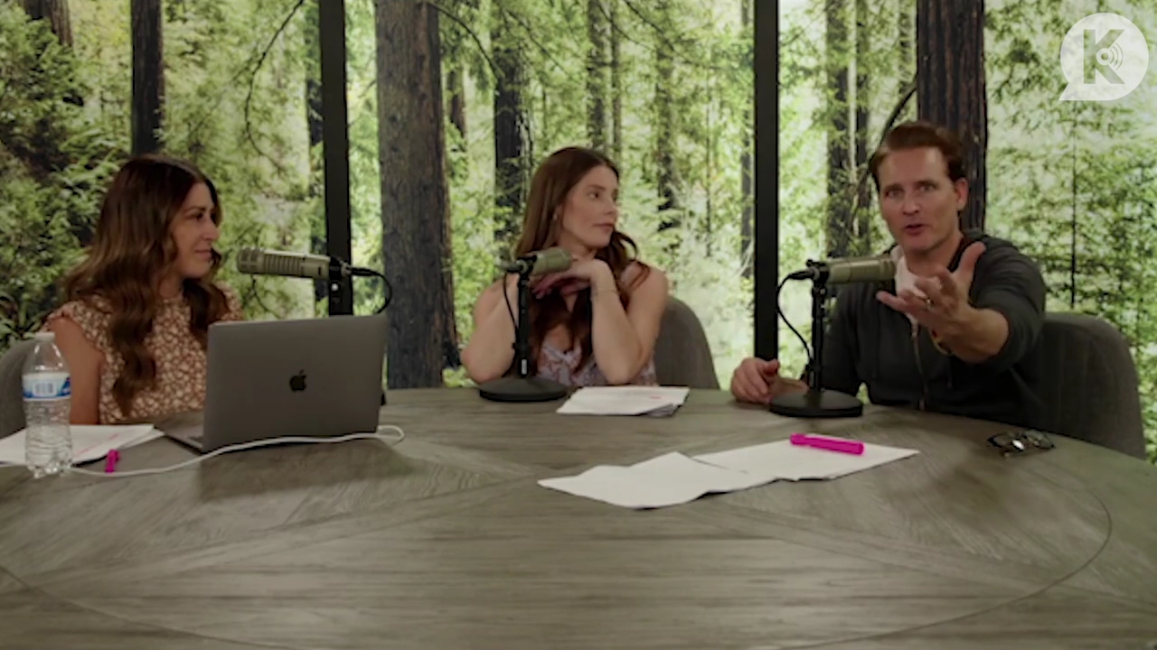 Ashley-Greene-dot-nl_TheTwilightEffect-PeterFacinelliLivestreamQA1950.jpg Ashley-Greene-dot-nl_TheTwilightEffect-PeterFacinelliLivestreamQA1950.jpg