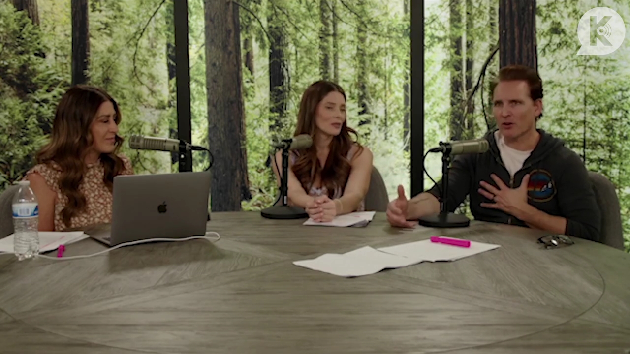 Ashley-Greene-dot-nl_TheTwilightEffect-PeterFacinelliLivestreamQA1979.jpg