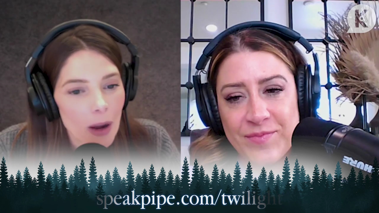 Ashley-Greene-dot-nl_TheTwilightEffect-PeterFacinelliLivestreamQA2152.jpg