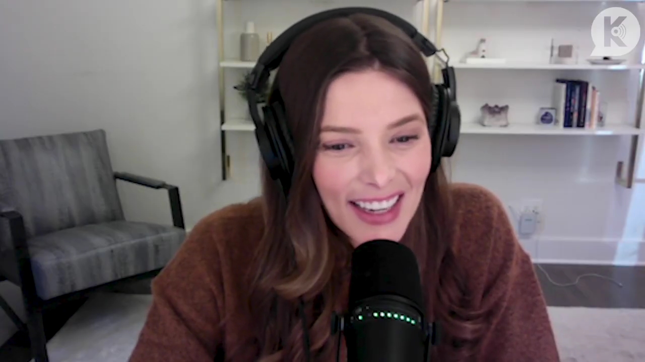 Ashley-Greene-dot-nl_TheTwilightEffect-AshleyAndMelanieAForeverFriendship0086.jpg