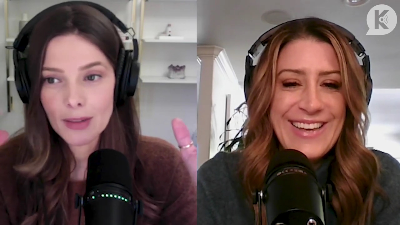 Ashley-Greene-dot-nl_TheTwilightEffect-AshleyAndMelanieAForeverFriendship0255.jpg