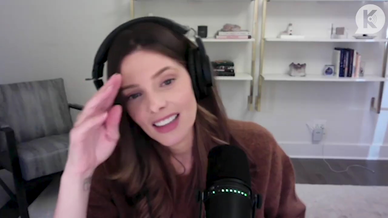 Ashley-Greene-dot-nl_TheTwilightEffect-AshleyAndMelanieAForeverFriendship0587.jpg
