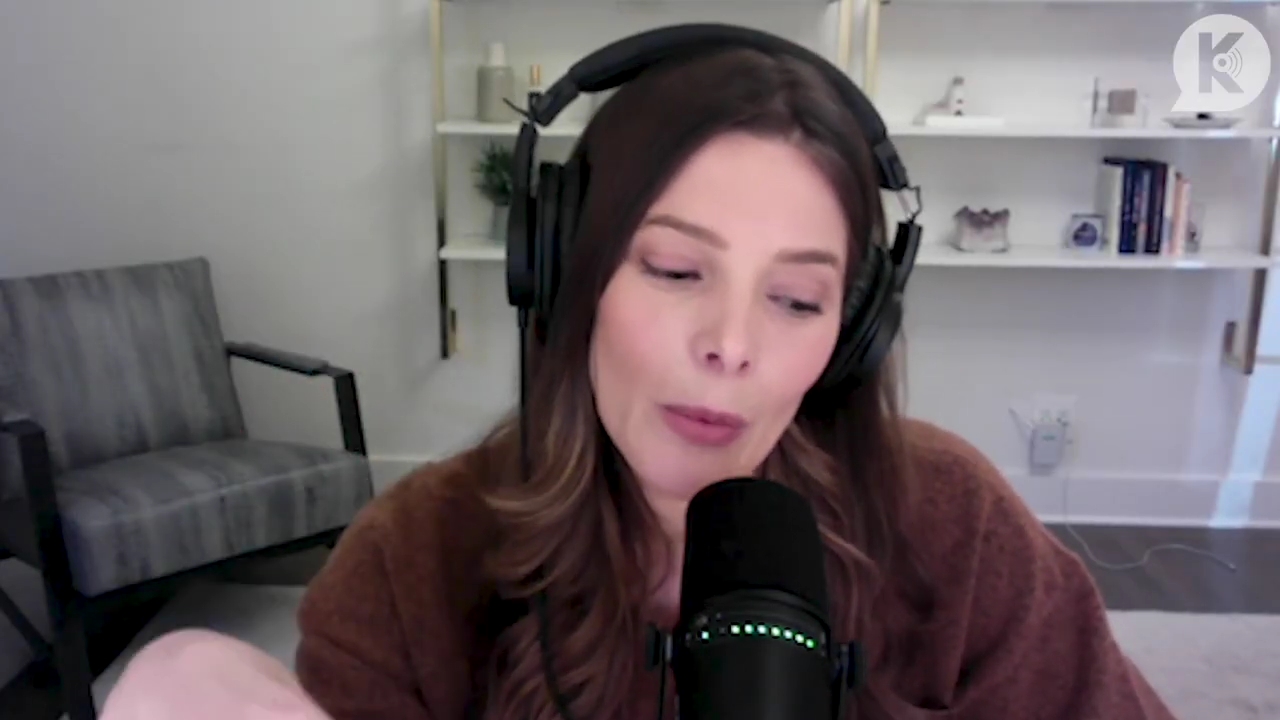 Ashley-Greene-dot-nl_TheTwilightEffect-AshleyAndMelanieAForeverFriendship0590.jpg Ashley-Greene-dot-nl_TheTwilightEffect-AshleyAndMelanieAForeverFriendship0590.jpg