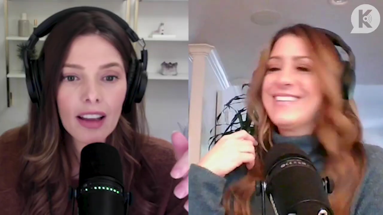 Ashley-Greene-dot-nl_TheTwilightEffect-AshleyAndMelanieAForeverFriendship0639.jpg