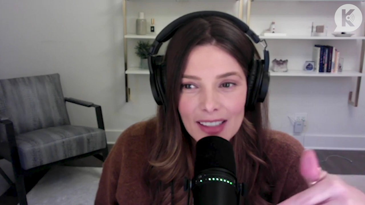 Ashley-Greene-dot-nl_TheTwilightEffect-AshleyAndMelanieAForeverFriendship0646.jpg