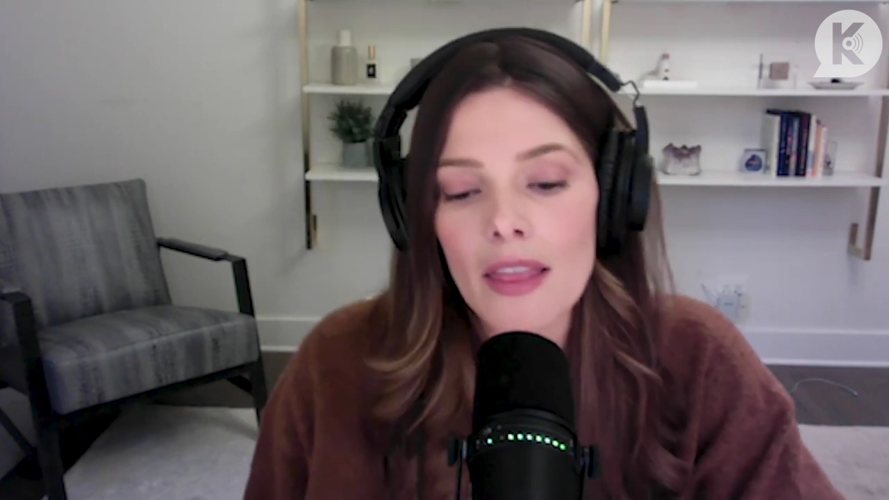 Ashley-Greene-dot-nl_TheTwilightEffect-AshleyAndMelanieAForeverFriendship0667.jpg