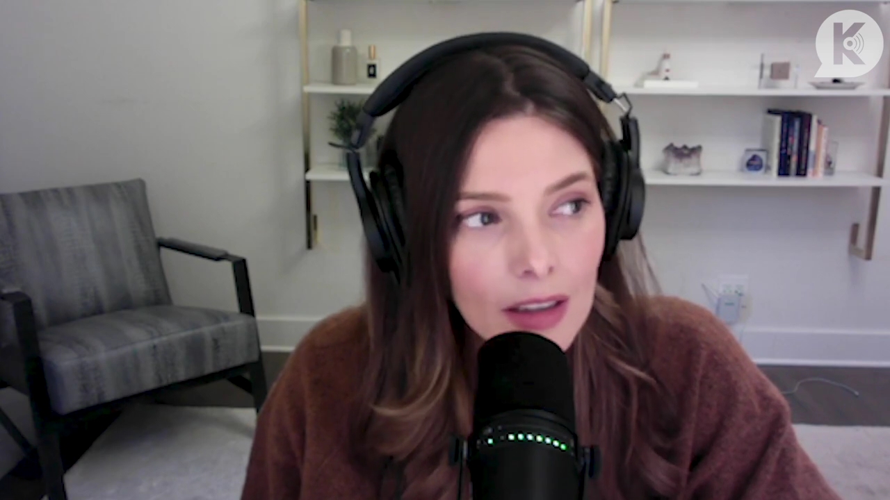 Ashley-Greene-dot-nl_TheTwilightEffect-AshleyAndMelanieAForeverFriendship0671.jpg