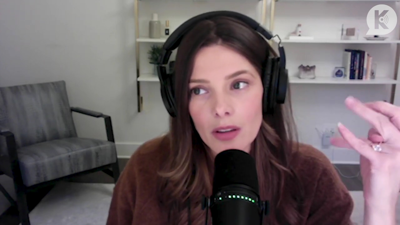 Ashley-Greene-dot-nl_TheTwilightEffect-AshleyAndMelanieAForeverFriendship0679.jpg