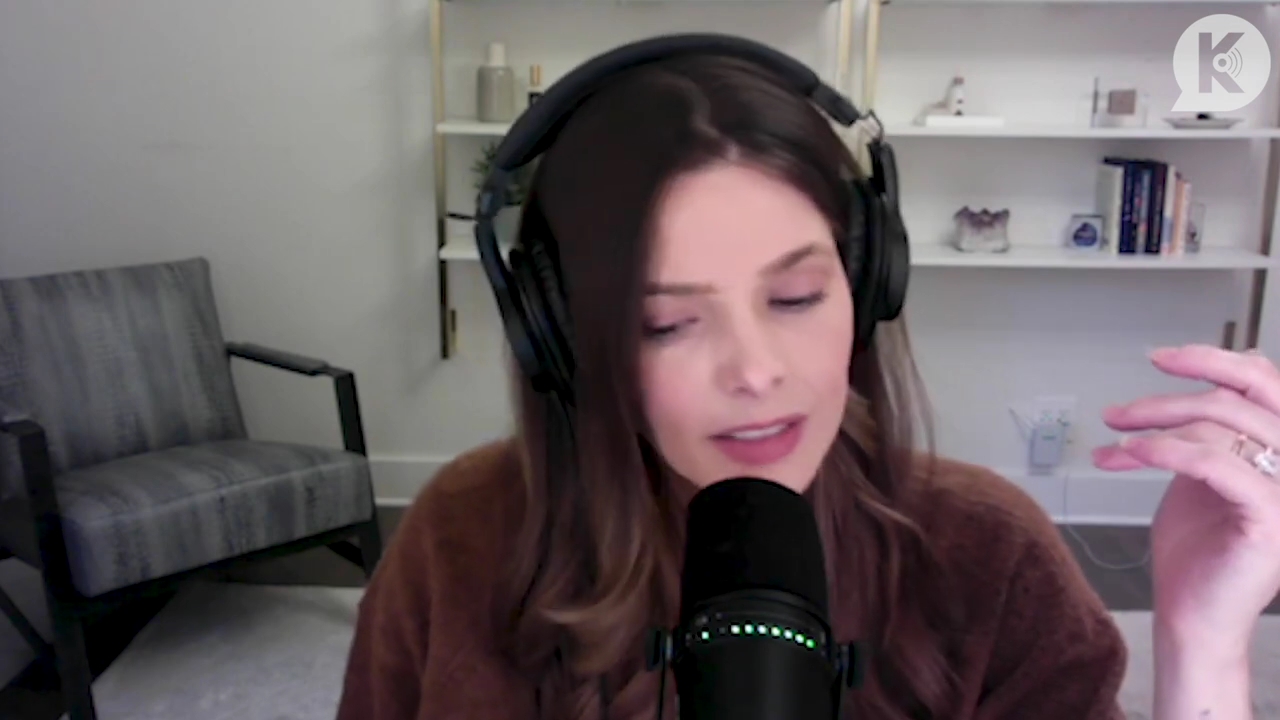 Ashley-Greene-dot-nl_TheTwilightEffect-AshleyAndMelanieAForeverFriendship0682.jpg