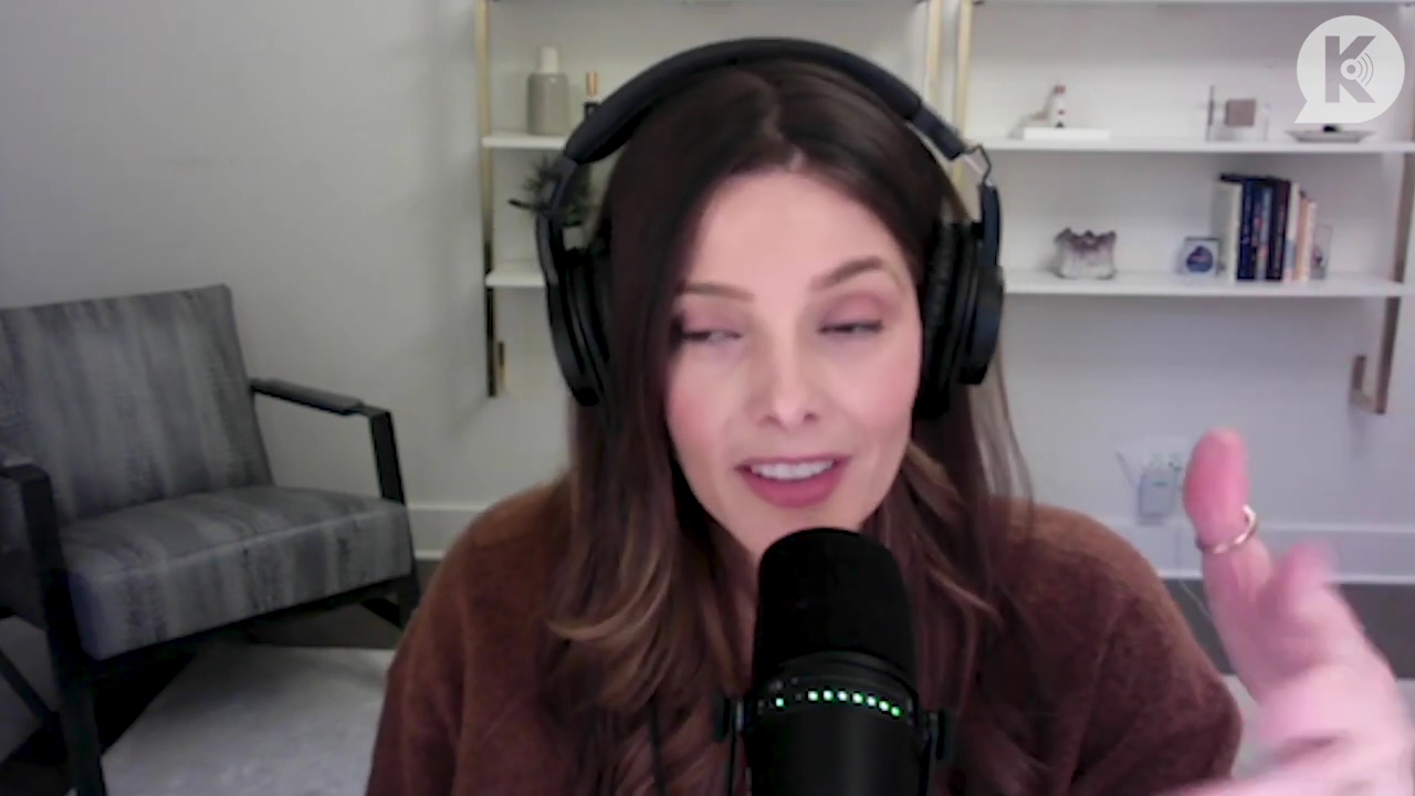 Ashley-Greene-dot-nl_TheTwilightEffect-AshleyAndMelanieAForeverFriendship0689.jpg