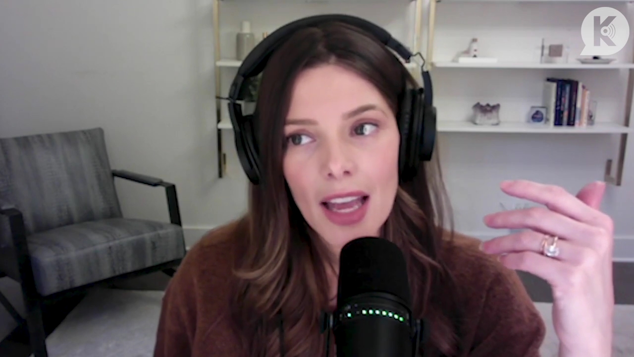 Ashley-Greene-dot-nl_TheTwilightEffect-AshleyAndMelanieAForeverFriendship0695.jpg