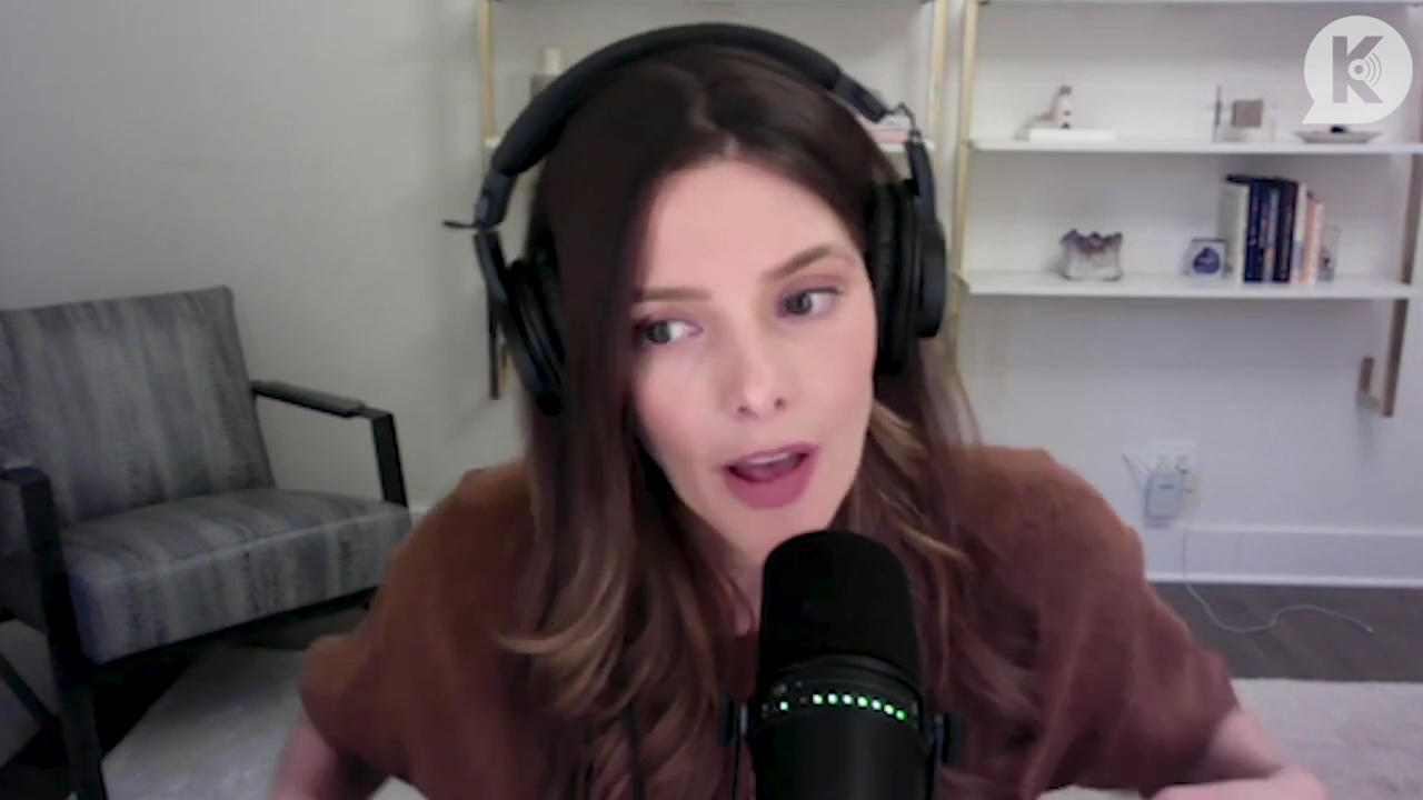 Ashley-Greene-dot-nl_TheTwilightEffect-AshleyAndMelanieAForeverFriendship0722.jpg