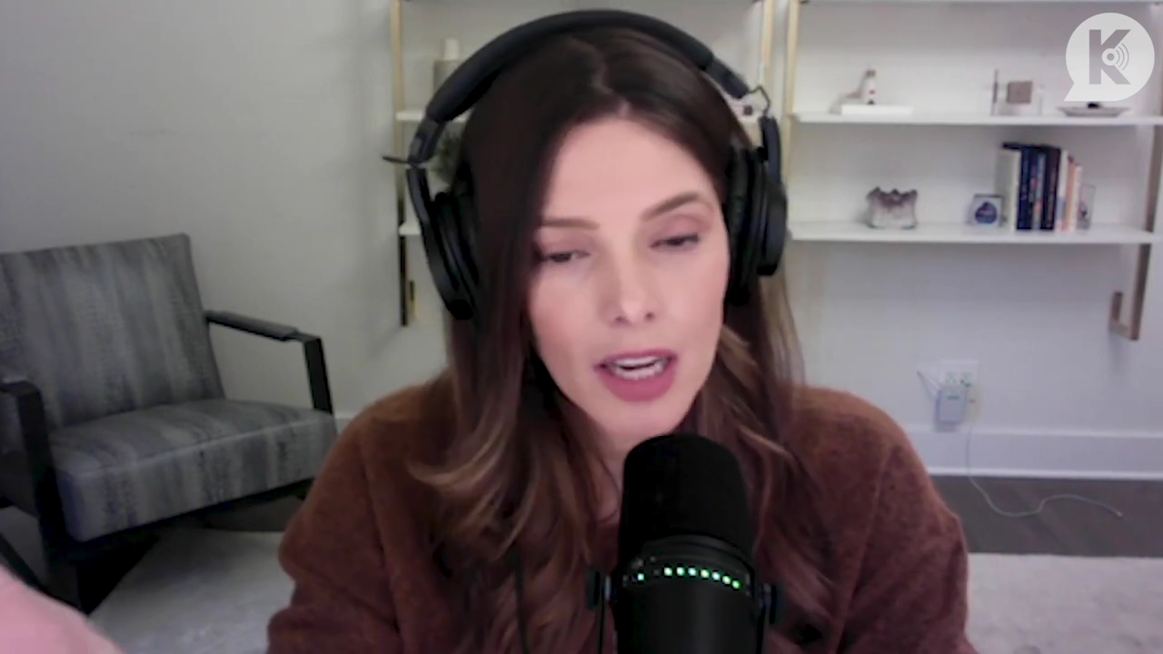 Ashley-Greene-dot-nl_TheTwilightEffect-AshleyAndMelanieAForeverFriendship0736.jpg
