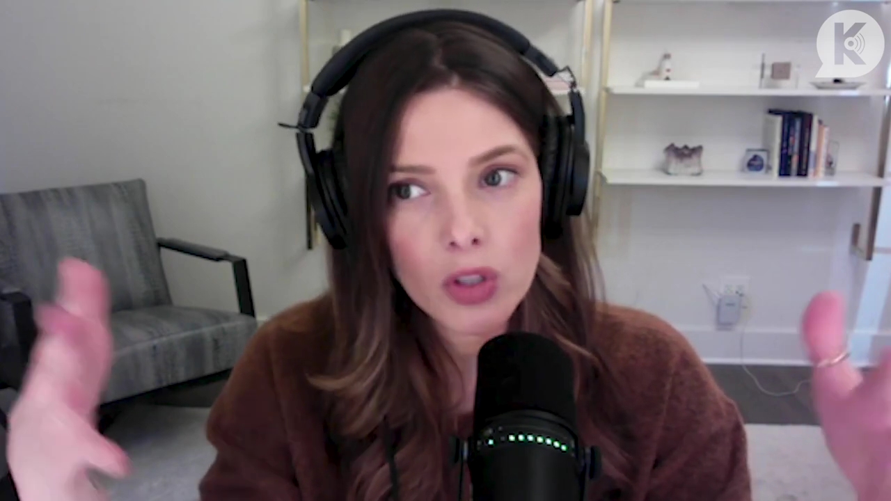Ashley-Greene-dot-nl_TheTwilightEffect-AshleyAndMelanieAForeverFriendship0829.jpg