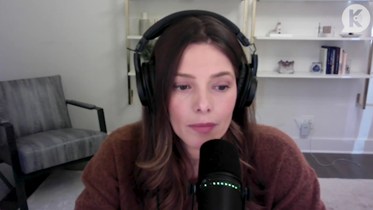 Ashley-Greene-dot-nl_TheTwilightEffect-AshleyAndMelanieAForeverFriendship1217.jpg Ashley-Greene-dot-nl_TheTwilightEffect-AshleyAndMelanieAForeverFriendship1217.jpg