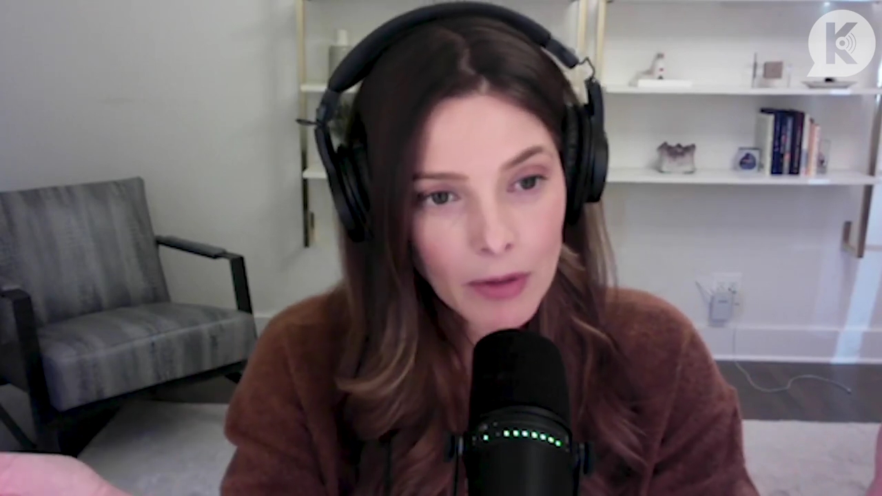 Ashley-Greene-dot-nl_TheTwilightEffect-AshleyAndMelanieAForeverFriendship1244.jpg