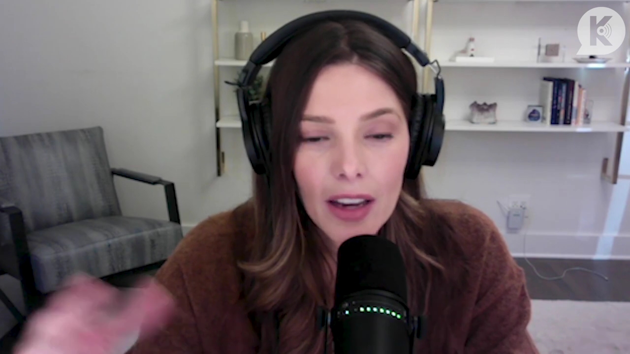 Ashley-Greene-dot-nl_TheTwilightEffect-AshleyAndMelanieAForeverFriendship1531.jpg