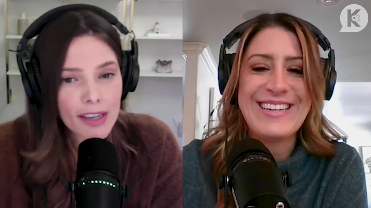 Ashley-Greene-dot-nl_TheTwilightEffect-AshleyAndMelanieAForeverFriendship1534.jpg
