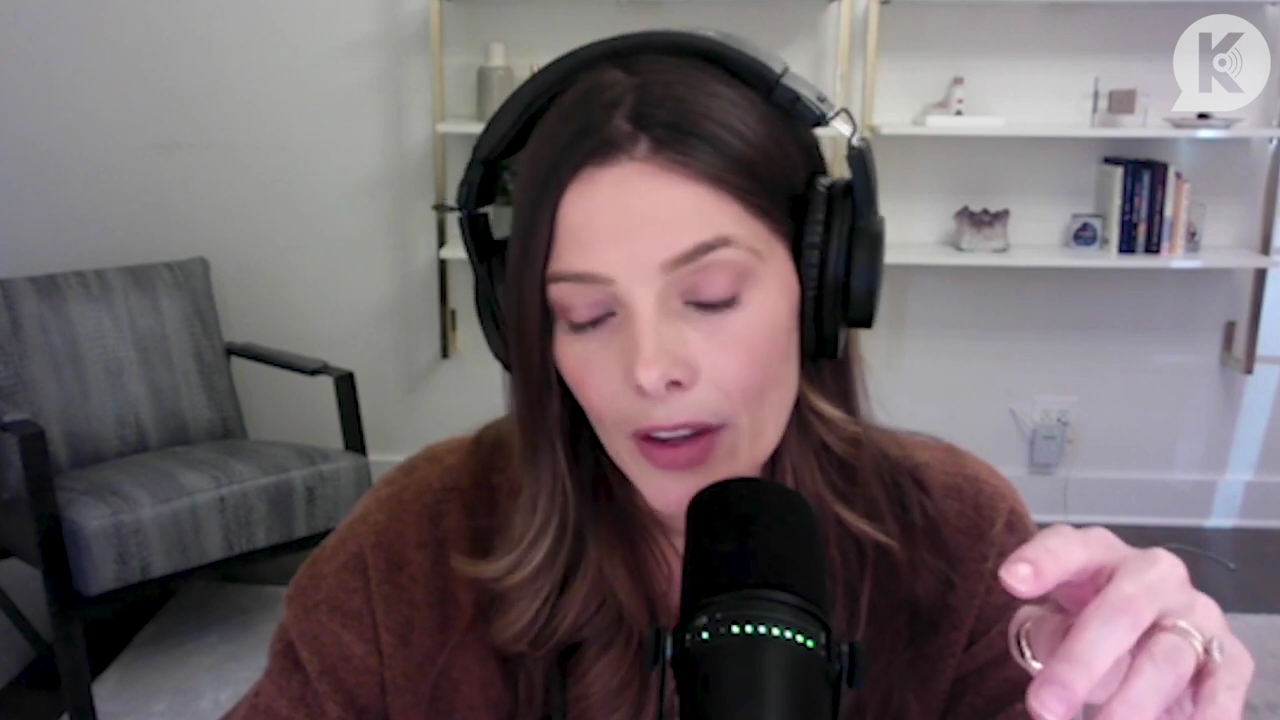 Ashley-Greene-dot-nl_TheTwilightEffect-AshleyAndMelanieAForeverFriendship1561.jpg