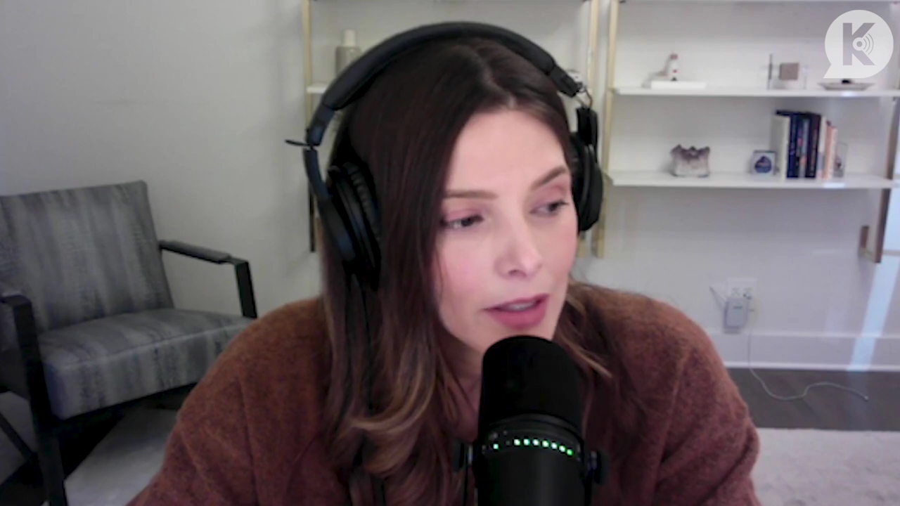Ashley-Greene-dot-nl_TheTwilightEffect-AshleyAndMelanieAForeverFriendship1590.jpg