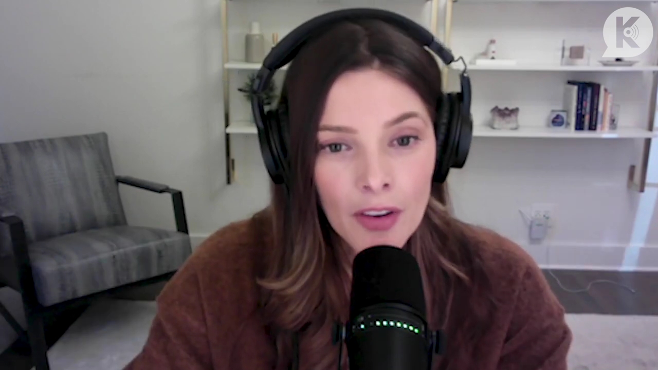 Ashley-Greene-dot-nl_TheTwilightEffect-AshleyAndMelanieAForeverFriendship1606.jpg