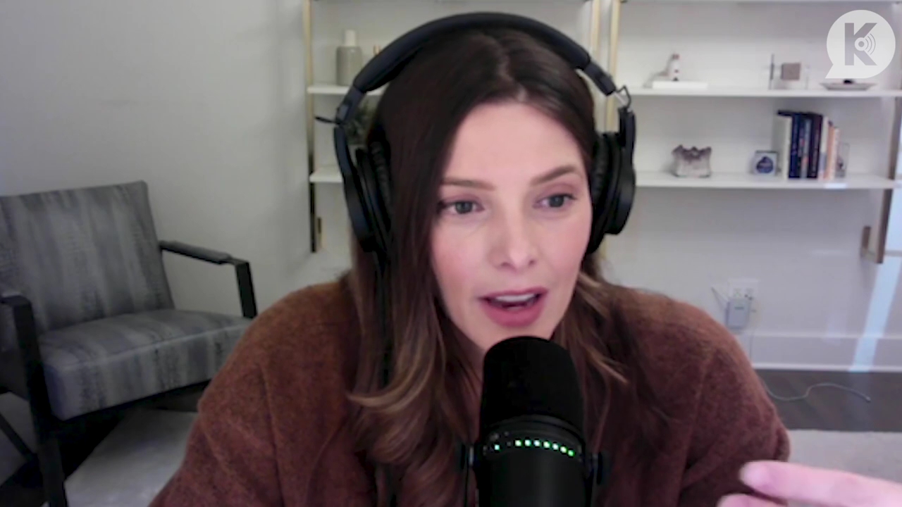 Ashley-Greene-dot-nl_TheTwilightEffect-AshleyAndMelanieAForeverFriendship1614.jpg