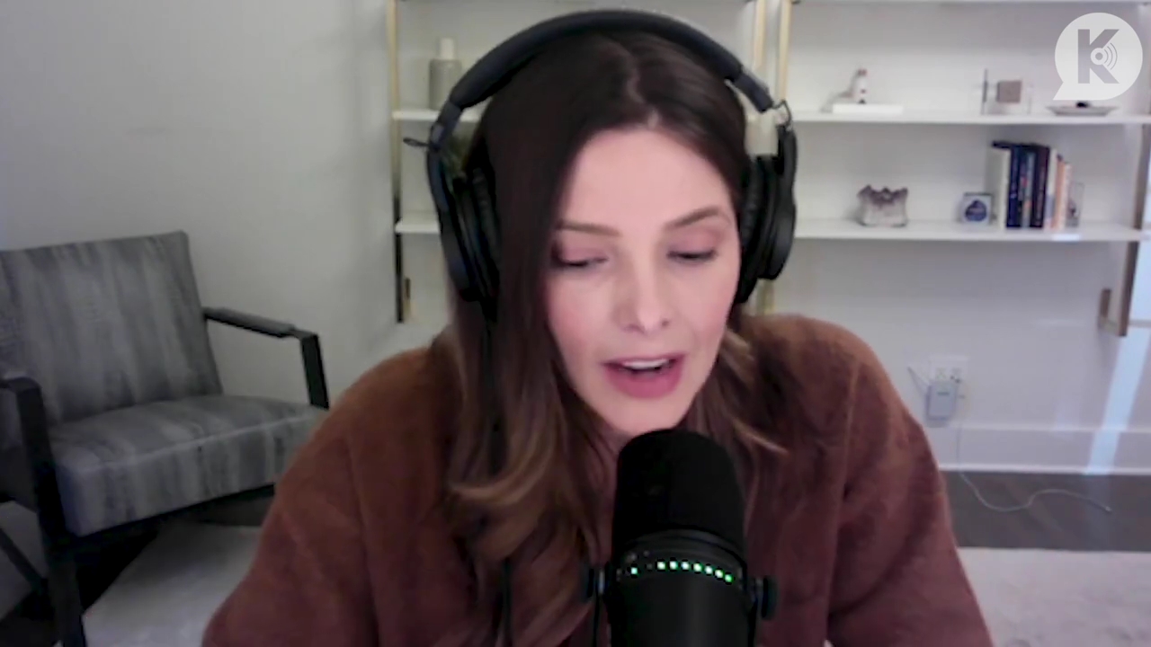 Ashley-Greene-dot-nl_TheTwilightEffect-AshleyAndMelanieAForeverFriendship1618.jpg
