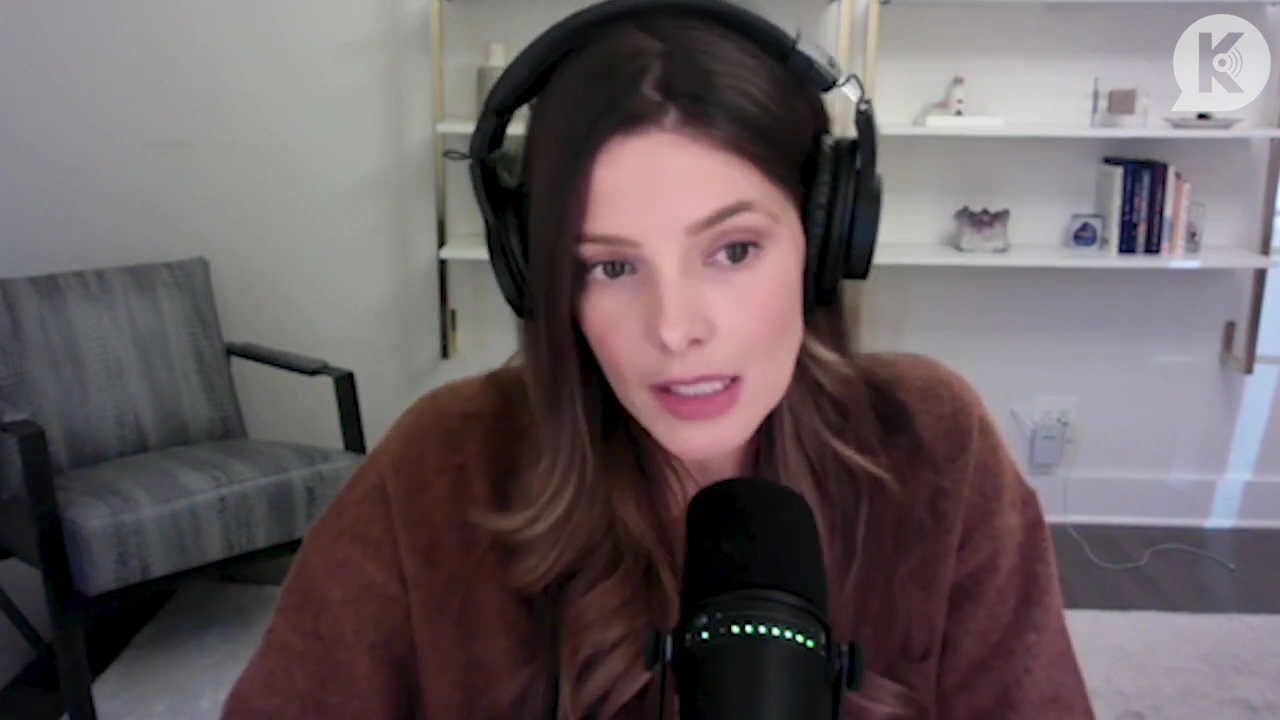Ashley-Greene-dot-nl_TheTwilightEffect-AshleyAndMelanieAForeverFriendship1675.jpg