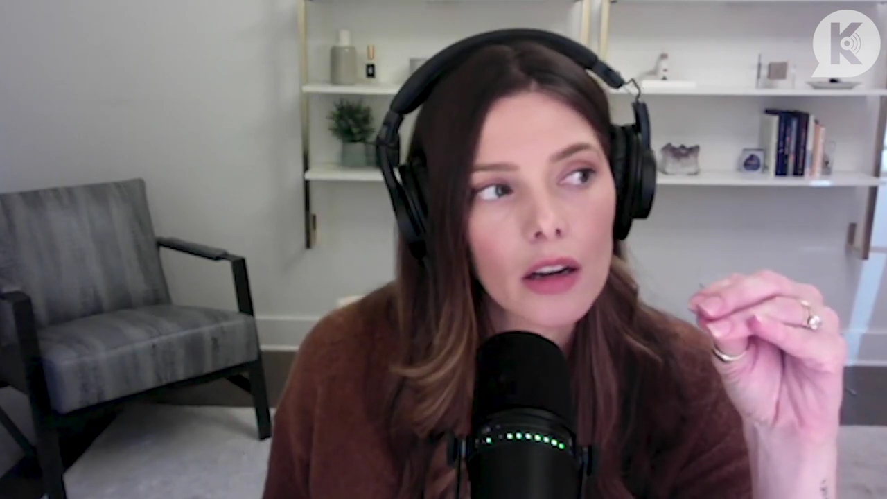Ashley-Greene-dot-nl_TheTwilightEffect-AshleyAndMelanieAForeverFriendship1706.jpg