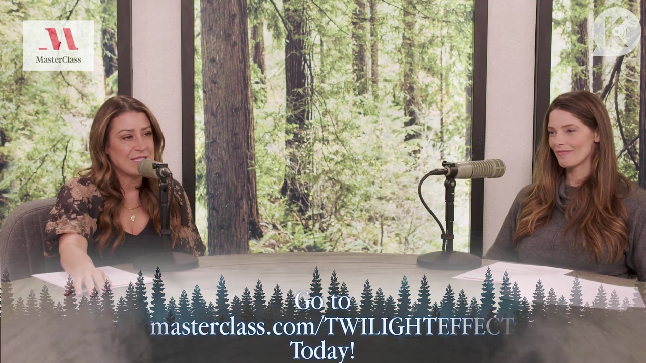 Ashley-Greene-dot-nl_TheTwilightEffect-AshleyAndMelanieAForeverFriendship1861.jpg Ashley-Greene-dot-nl_TheTwilightEffect-AshleyAndMelanieAForeverFriendship1861.jpg