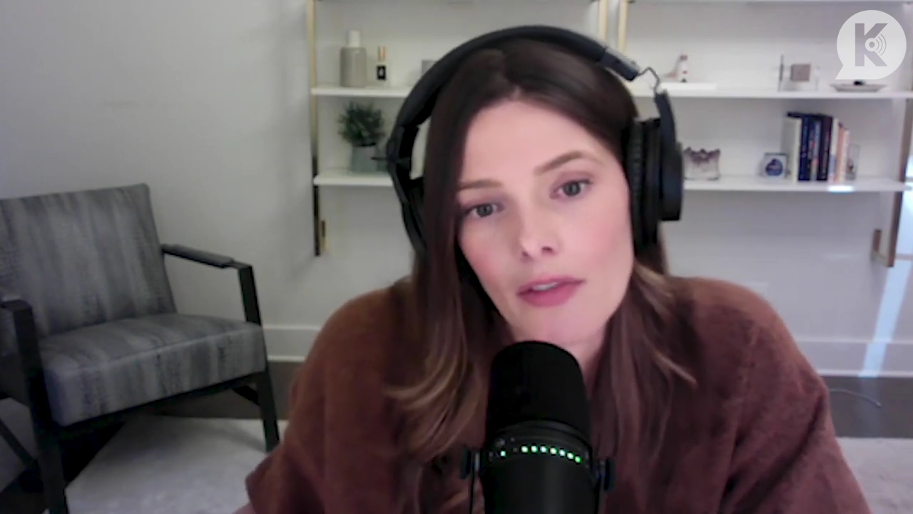 Ashley-Greene-dot-nl_TheTwilightEffect-AshleyAndMelanieAForeverFriendship1900.jpg