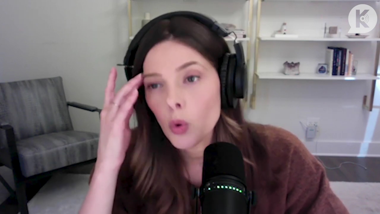 Ashley-Greene-dot-nl_TheTwilightEffect-AshleyAndMelanieAForeverFriendship1912.jpg Ashley-Greene-dot-nl_TheTwilightEffect-AshleyAndMelanieAForeverFriendship1912.jpg