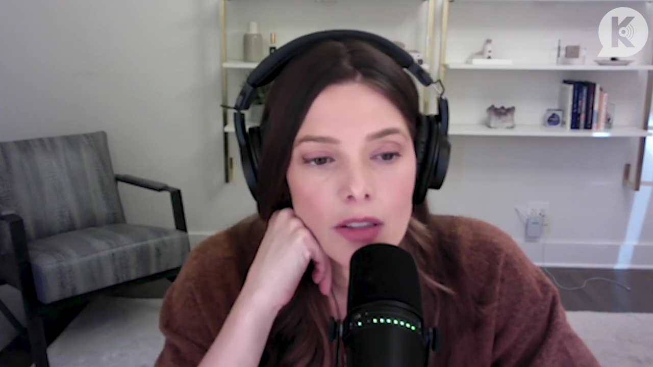 Ashley-Greene-dot-nl_TheTwilightEffect-AshleyAndMelanieAForeverFriendship1915.jpg Ashley-Greene-dot-nl_TheTwilightEffect-AshleyAndMelanieAForeverFriendship1915.jpg