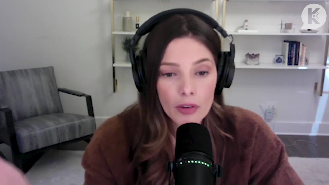 Ashley-Greene-dot-nl_TheTwilightEffect-AshleyAndMelanieAForeverFriendship1916.jpg Ashley-Greene-dot-nl_TheTwilightEffect-AshleyAndMelanieAForeverFriendship1916.jpg