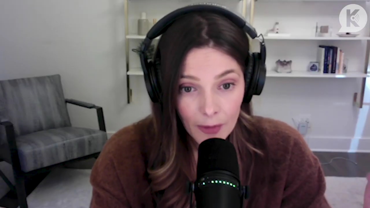 Ashley-Greene-dot-nl_TheTwilightEffect-AshleyAndMelanieAForeverFriendship1926.jpg Ashley-Greene-dot-nl_TheTwilightEffect-AshleyAndMelanieAForeverFriendship1926.jpg