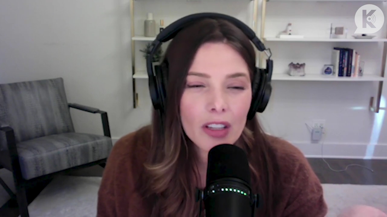 Ashley-Greene-dot-nl_TheTwilightEffect-AshleyAndMelanieAForeverFriendship2133.jpg